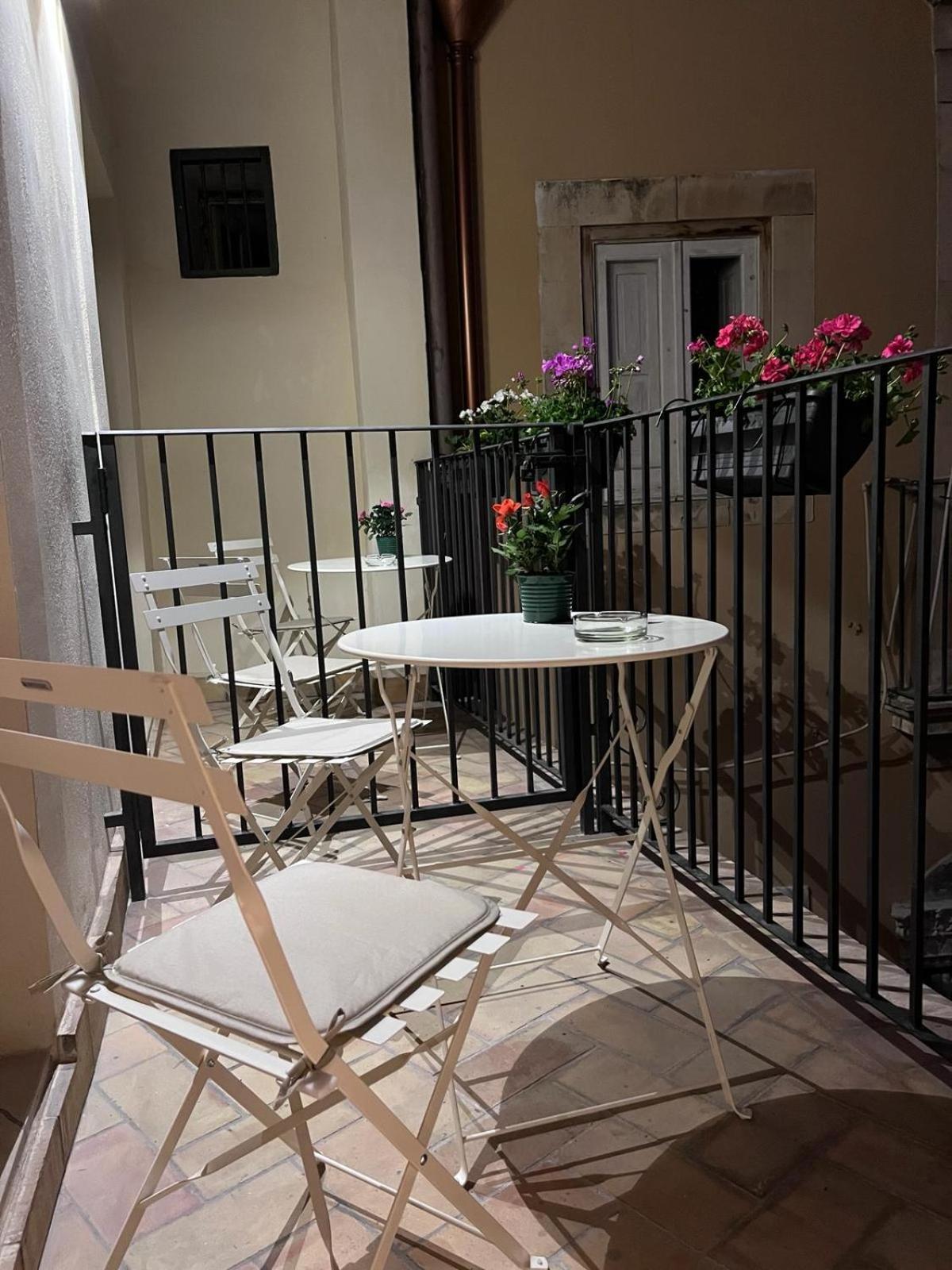 Ortigia Bed And Breakfast Syracuse Bagian luar foto