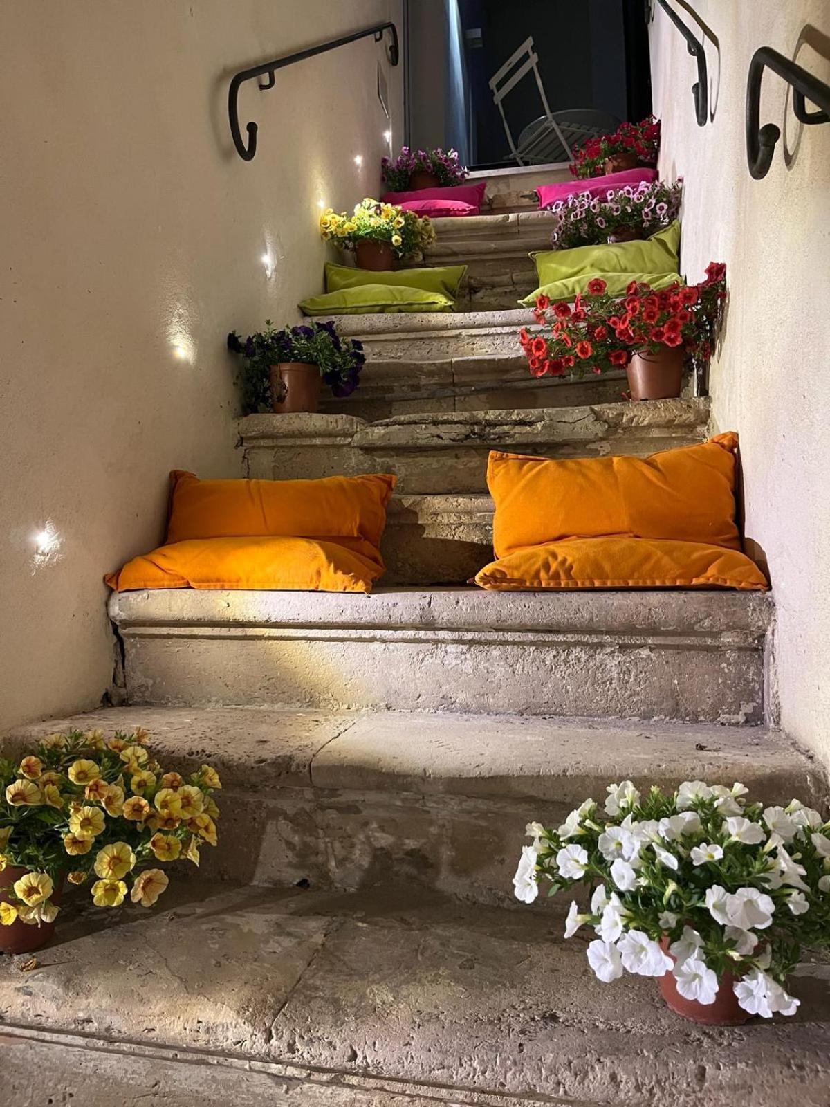 Ortigia Bed And Breakfast Syracuse Bagian luar foto