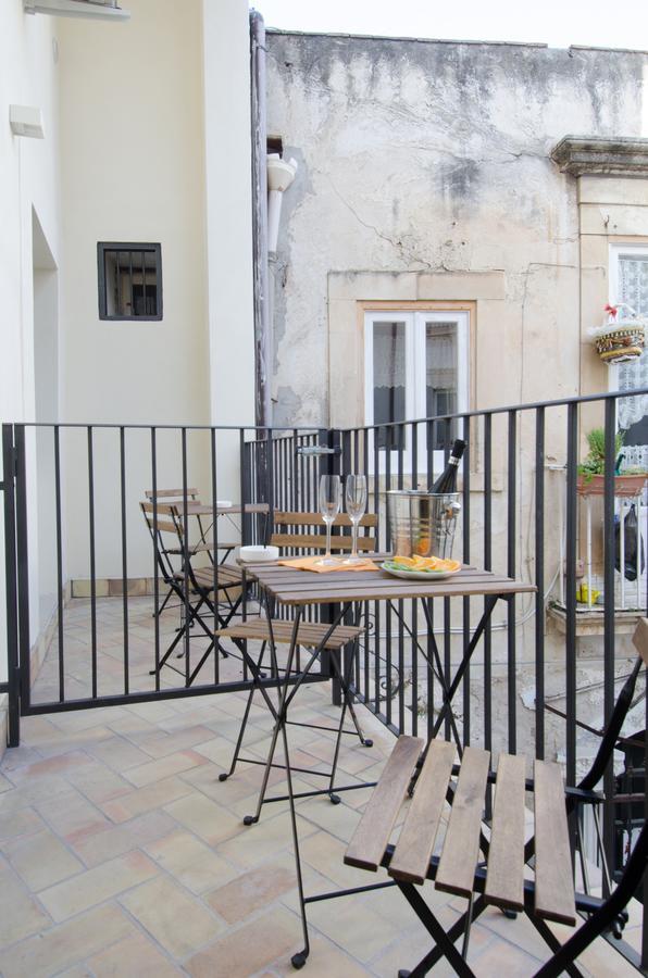 Ortigia Bed And Breakfast Syracuse Bagian luar foto